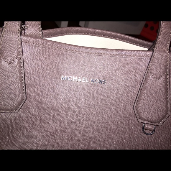 Michael Kors bag - Picture 2 of 6